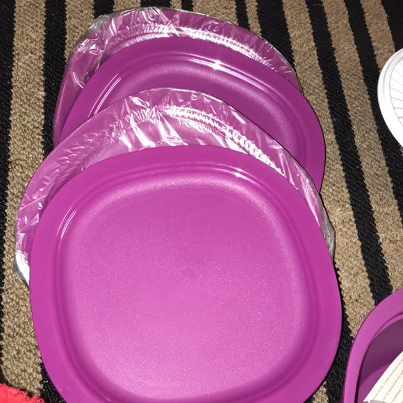 Violet 💗 Tupperware 💞 - Picture 2 of 8